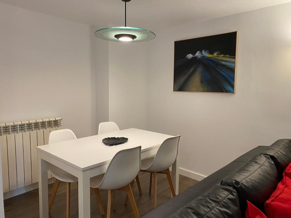 Lc Cesar Augusto Apartment